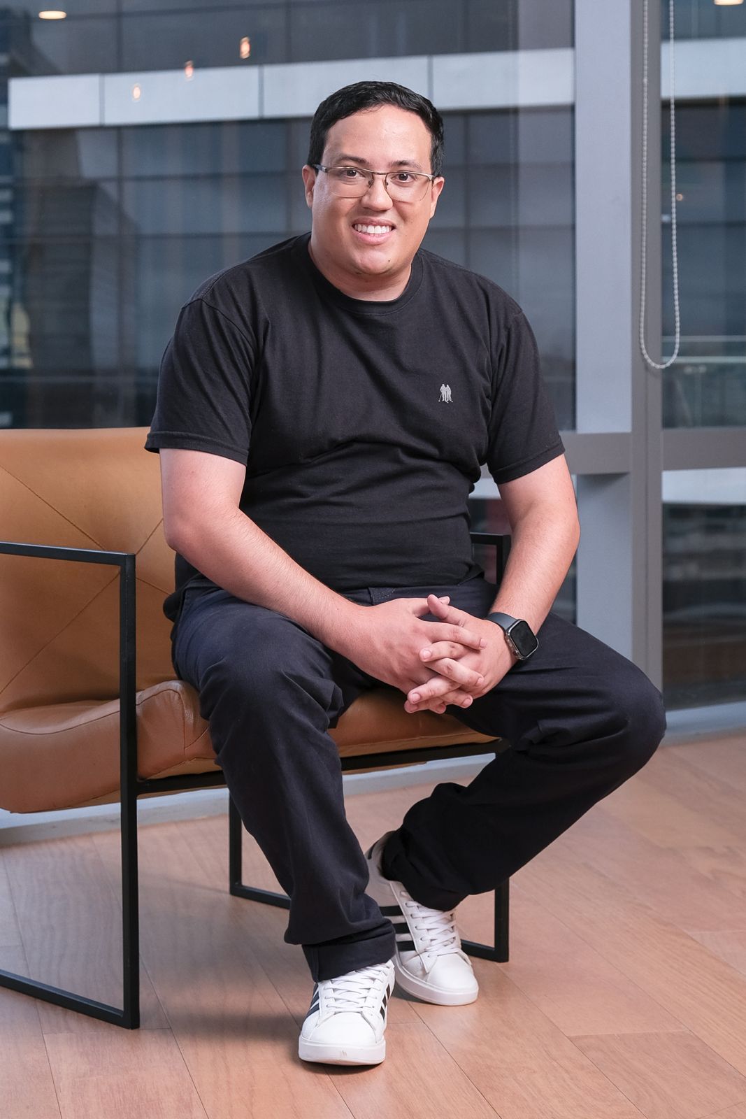 Henrique Ferreira: De jovem entusiasta da tecnologia a empreendedor de sucesso no mercado digital