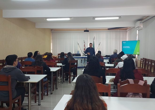 De olho nas vagas de trabalho para a Páscoa, CDL Santos Praia abre inscrições do “Programa Caça Talentos”