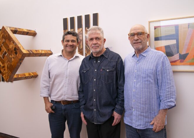 Danilo Blanco leva a marchetaria ao centro da cena contemporânea na Pinacoteca Benedicto Calixto em Santos